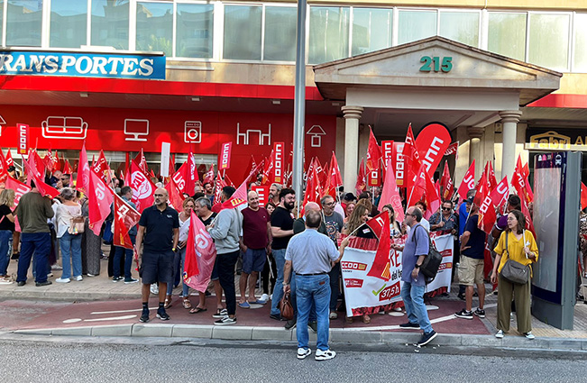 260924 UGT FICA concentracion reduccion jornada Baleares