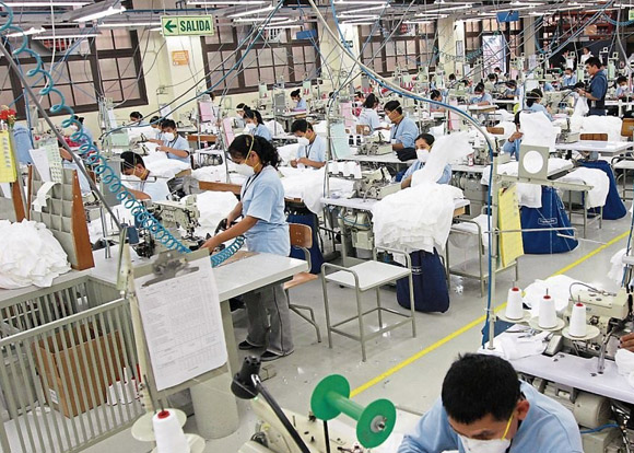 UGT FICA defiende un convenio digno para las personas trabajadoras del sector textil y de la confección