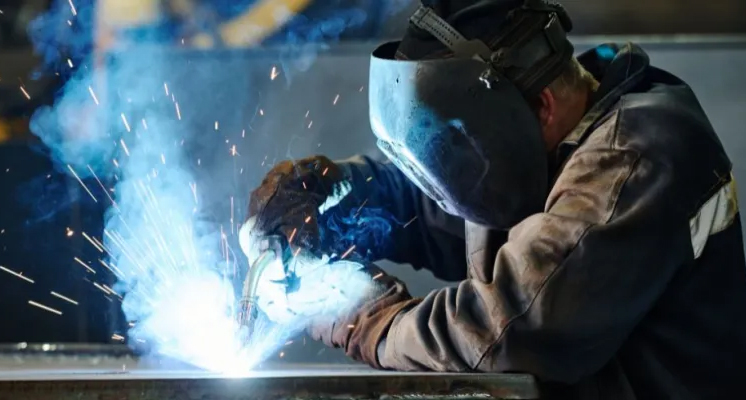 Más de 15.000 trabajadores y trabajadoras del Metal de Ciudad Real están llamados hoy la huelga indefinida