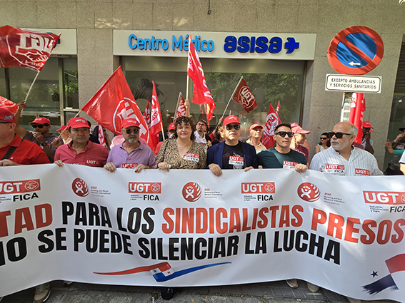 Mariano Hoya denuncia la persecución inaceptable de sindicalistas panameños ante la Embajada de Panamá