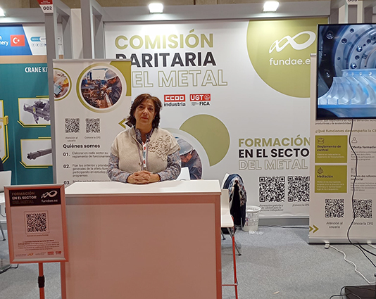 061125 Stand Fundae Nuria