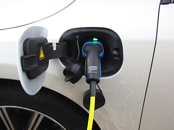 Presentación en Rueda de Prensa del decálogo de la Hoja de Ruta para el Impulso del Vehículo Eléctrico