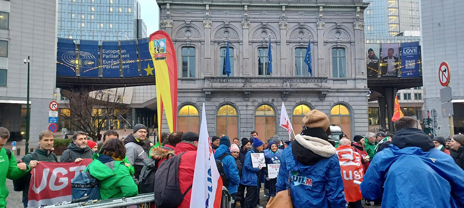 UGT FICA participa en las movilizaciones del Dia Europeo de Acción convocado por IndustriAll Europa en Bruselas.