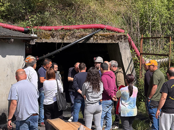 SOMA-FITAG UGT anuncia una marcha a pie tras el encierro en Mina Miura, y traslada su presión a la carretera