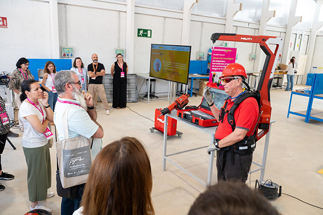 090226 Demostracion exoesqueleto Universidad Pyme Valencia 2025