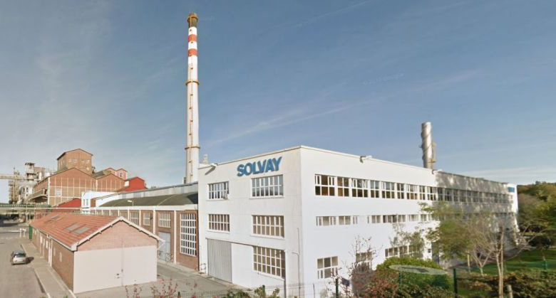 El comité de Solvay plantea vías alternativas al ERE sin pérdida de empleo y reitera la necesidad de un plan industrial