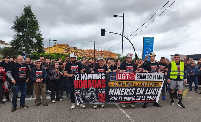 Los trabajadores de la mina Miura culminan su marcha reivindicativa en Oviedo