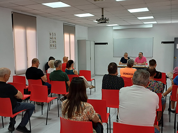 Las asambleas de trabajadores y trabajadoras del calzado consideran insuficiente la propuesta de la patronal 