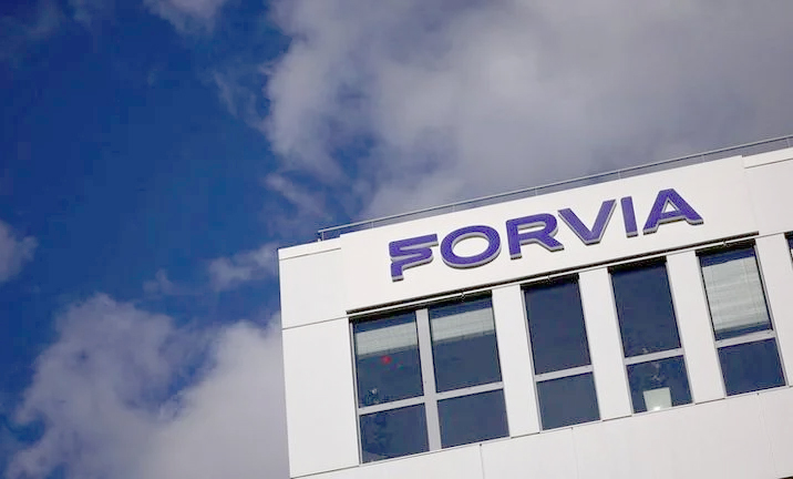 UGT FICA y CCOO de Industria ante la venta de la división de interiores de Forvia: “Exigimos transparencia, interlocución directa y que se mantengan el empleo y las condiciones”